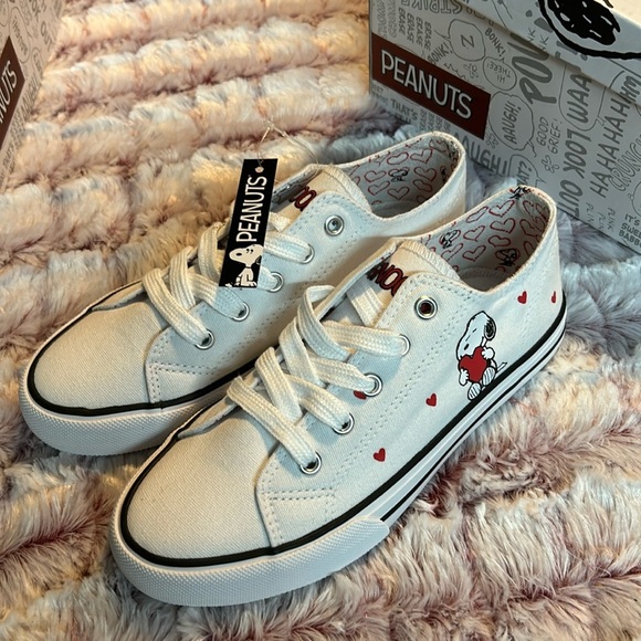 peanuts Other - Peanuts Snoopy Sneakers